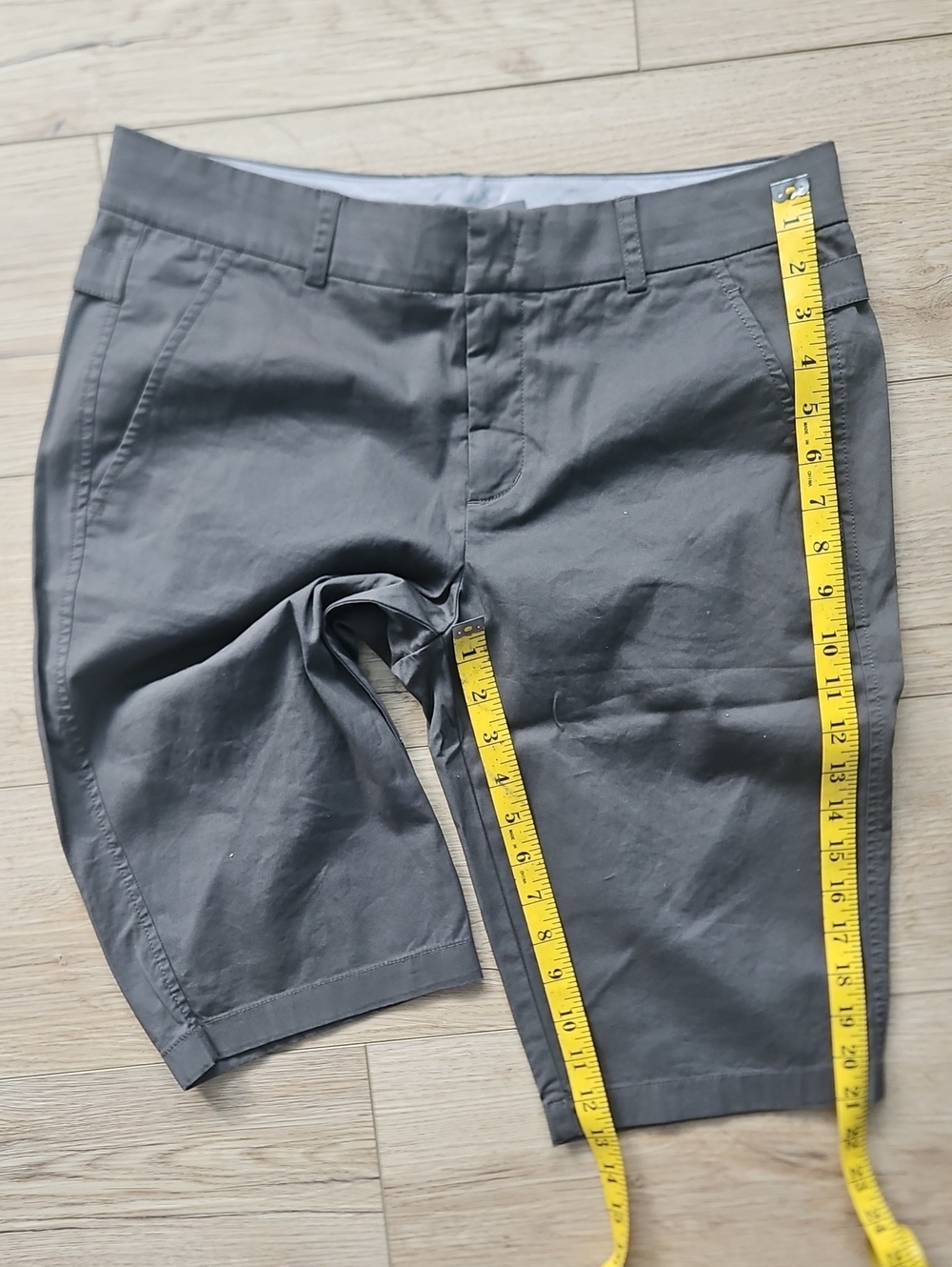 Vince Charcoal Gray Bermuda Shorts New With Tags - Picture 2 of 8